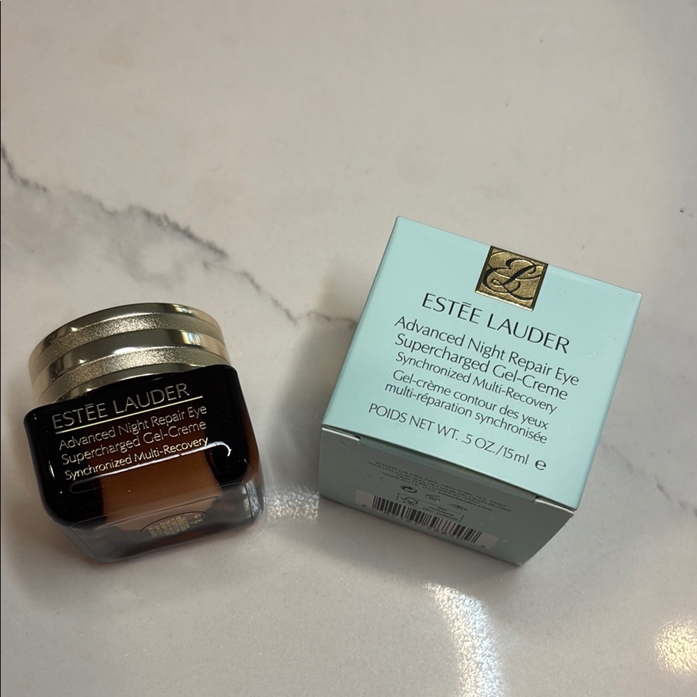 NWT 
Estee Lauder Advanced Night Repair Eye Cream
New in box. 
Full Size